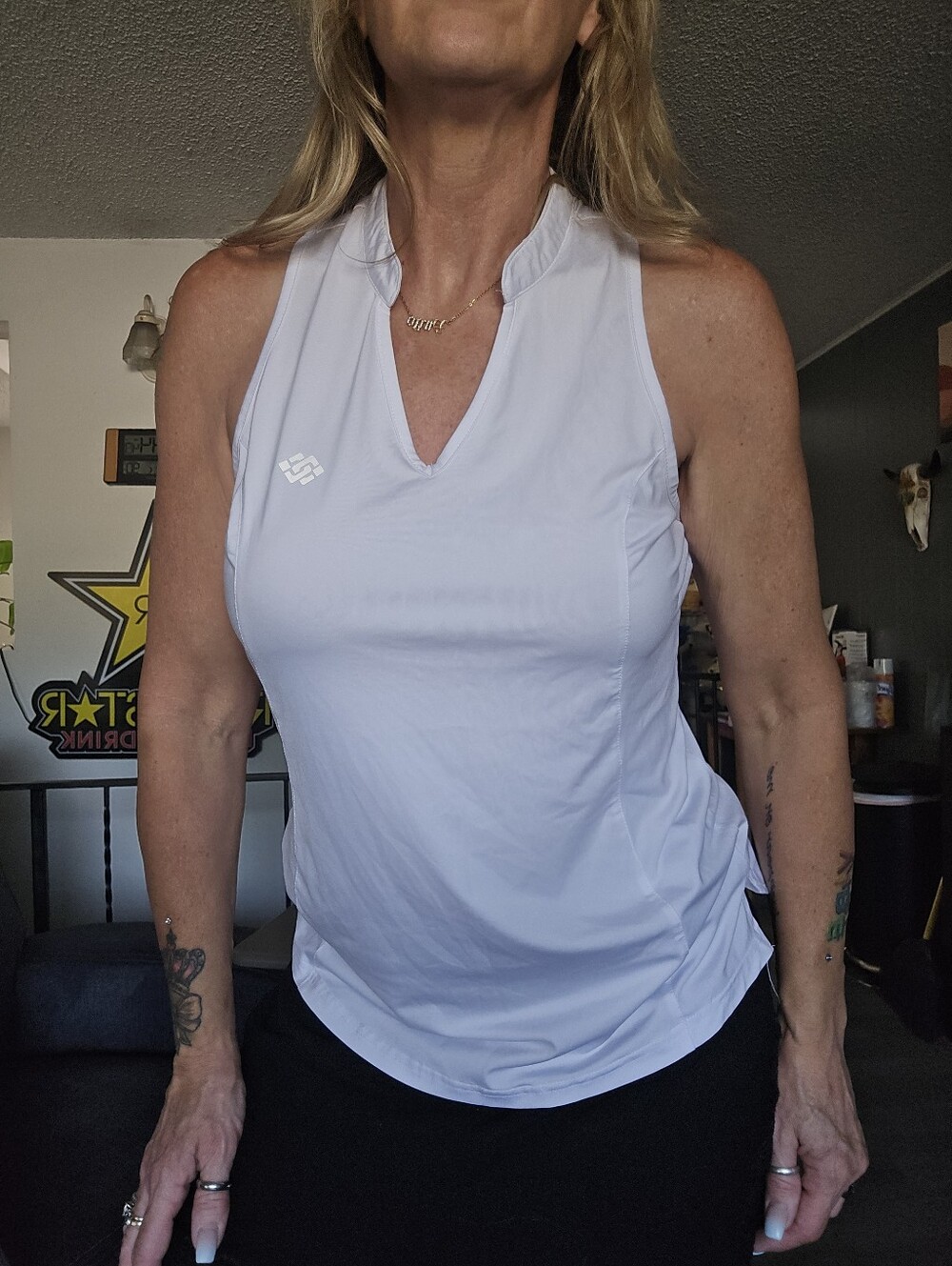 5 Different Golf Women's White Sleeveless Athletic Top - Lightweight Performance